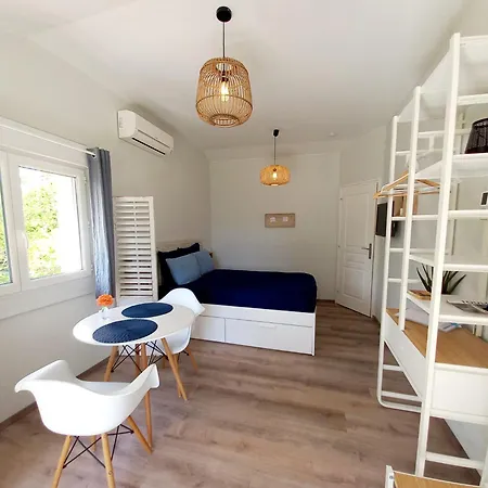 Cosy - Petit-déjeuner Et Jacuzzi En Option