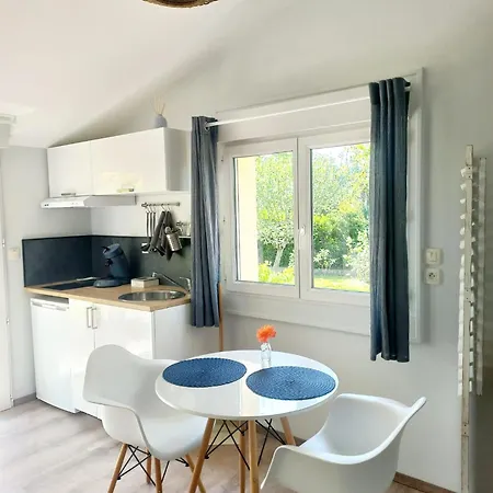 Cosy - Petit-dejeuner Et Jacuzzi En Option Semesterbostad